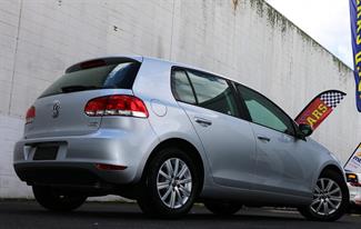 2012 Volkswagen Golf - Thumbnail