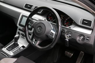 2015 Volkswagen Passat - Thumbnail