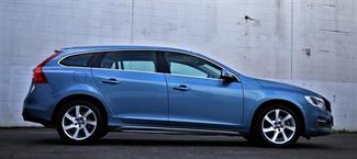 2013 Volvo V60 - Thumbnail