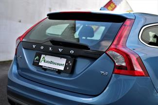 2013 Volvo V60 - Thumbnail