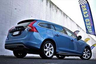 2013 Volvo V60 - Thumbnail