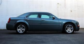 2005 Chrysler 300C - Thumbnail