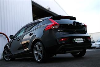 2014 Volvo V40 - Thumbnail