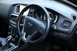 2014 Volvo V40 - Thumbnail