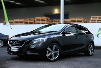 2014 Volvo V40 - Thumbnail