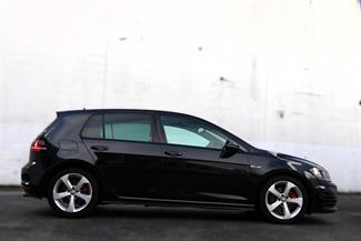 2013 Volkswagen Golf - Thumbnail