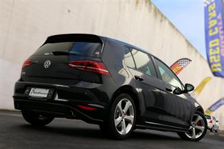 2013 Volkswagen Golf - Thumbnail