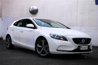 2013 Volvo V40 - Thumbnail