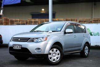 2009 Mitsubishi Outlander - Thumbnail