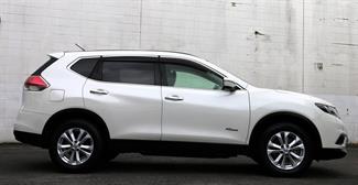 2016 Nissan X-Trail - Thumbnail