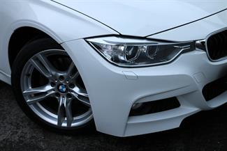 2013 BMW 320i - Thumbnail