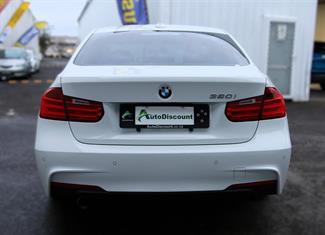 2013 BMW 320i - Thumbnail