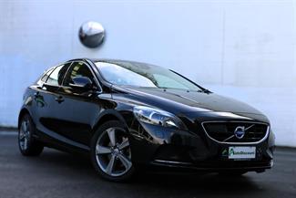 2014 Volvo V40 - Thumbnail