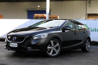 2014 Volvo V40 - Thumbnail