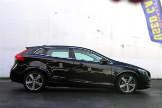 2014 Volvo V40 - Thumbnail