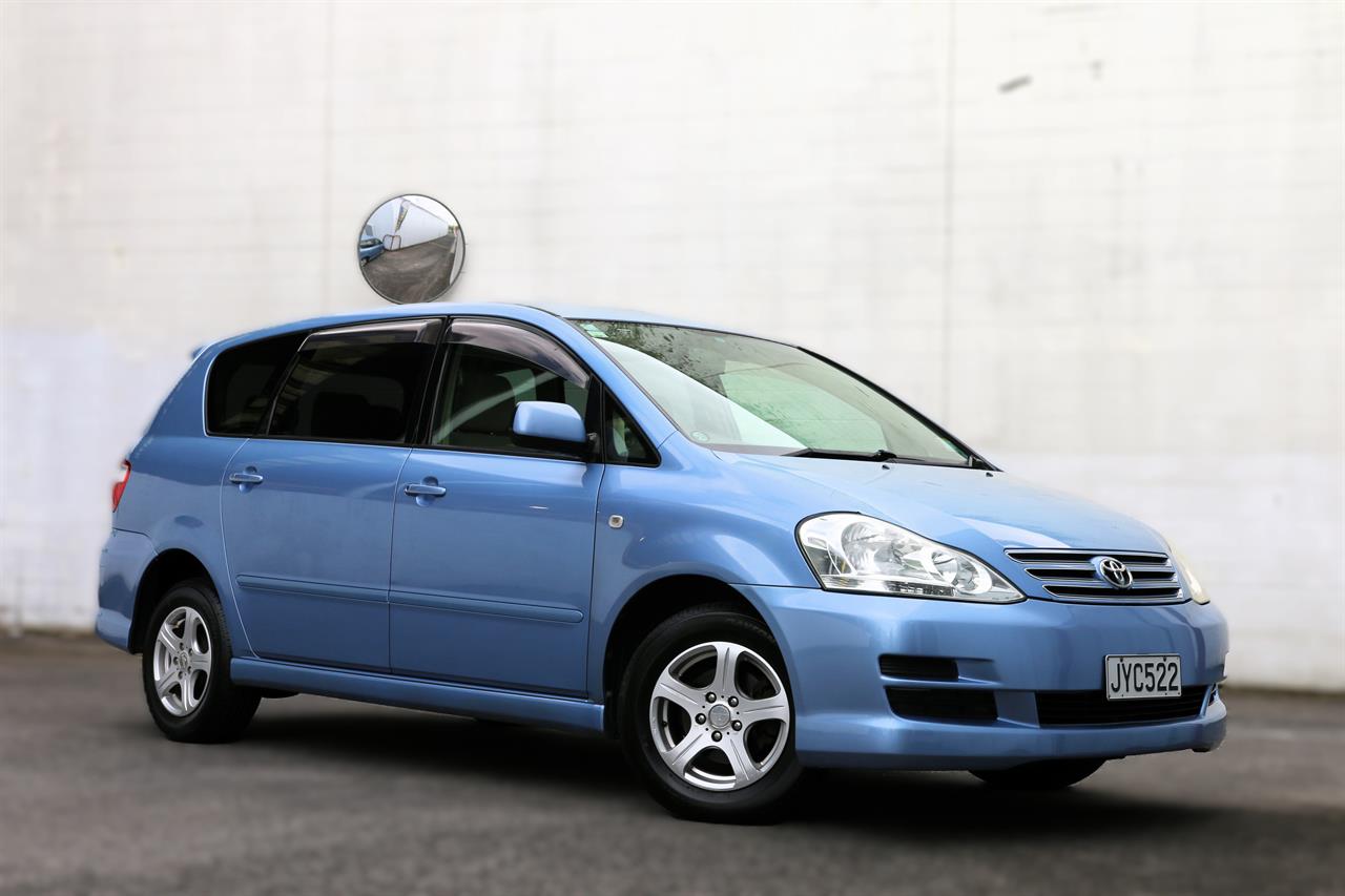 2005 Toyota Ipsum