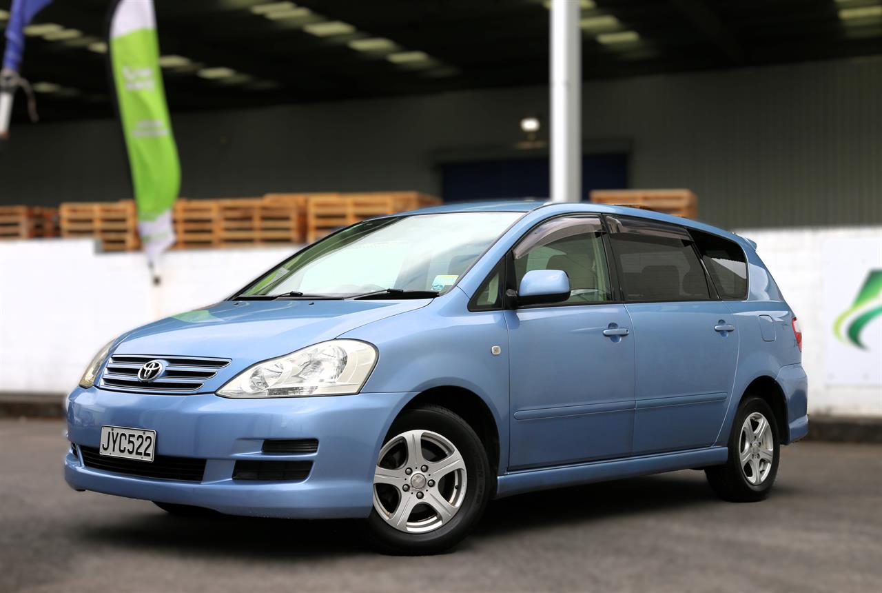 2005 Toyota Ipsum