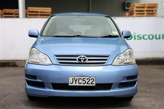 2005 Toyota Ipsum - Thumbnail