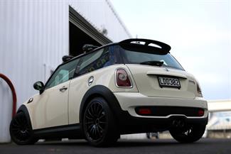 2008 Mini Cooper - Thumbnail