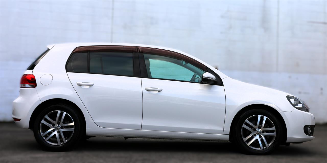 2011 Volkswagen GOLF