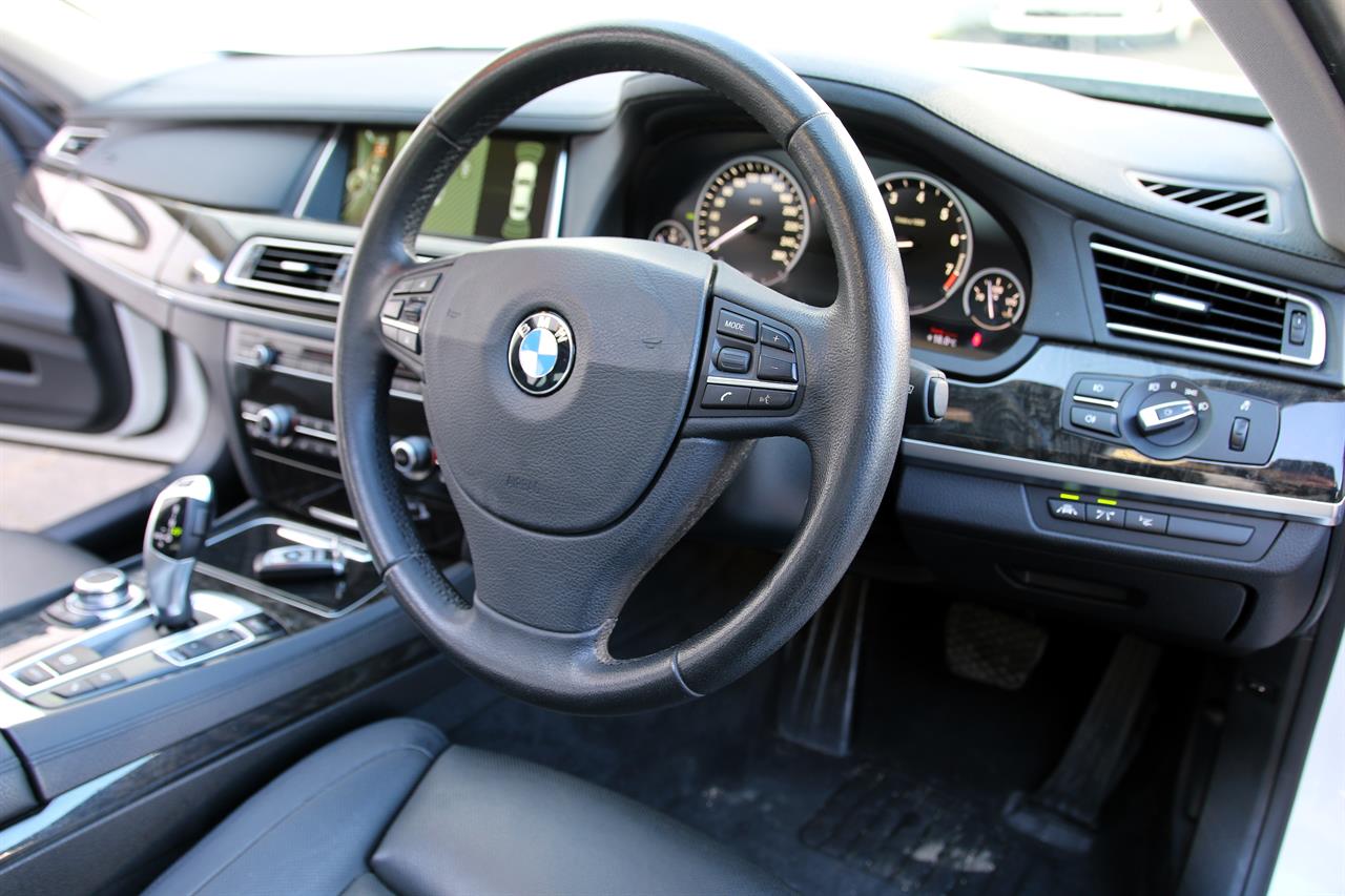 2013 BMW 740i