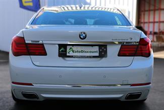 2013 BMW 740i - Thumbnail