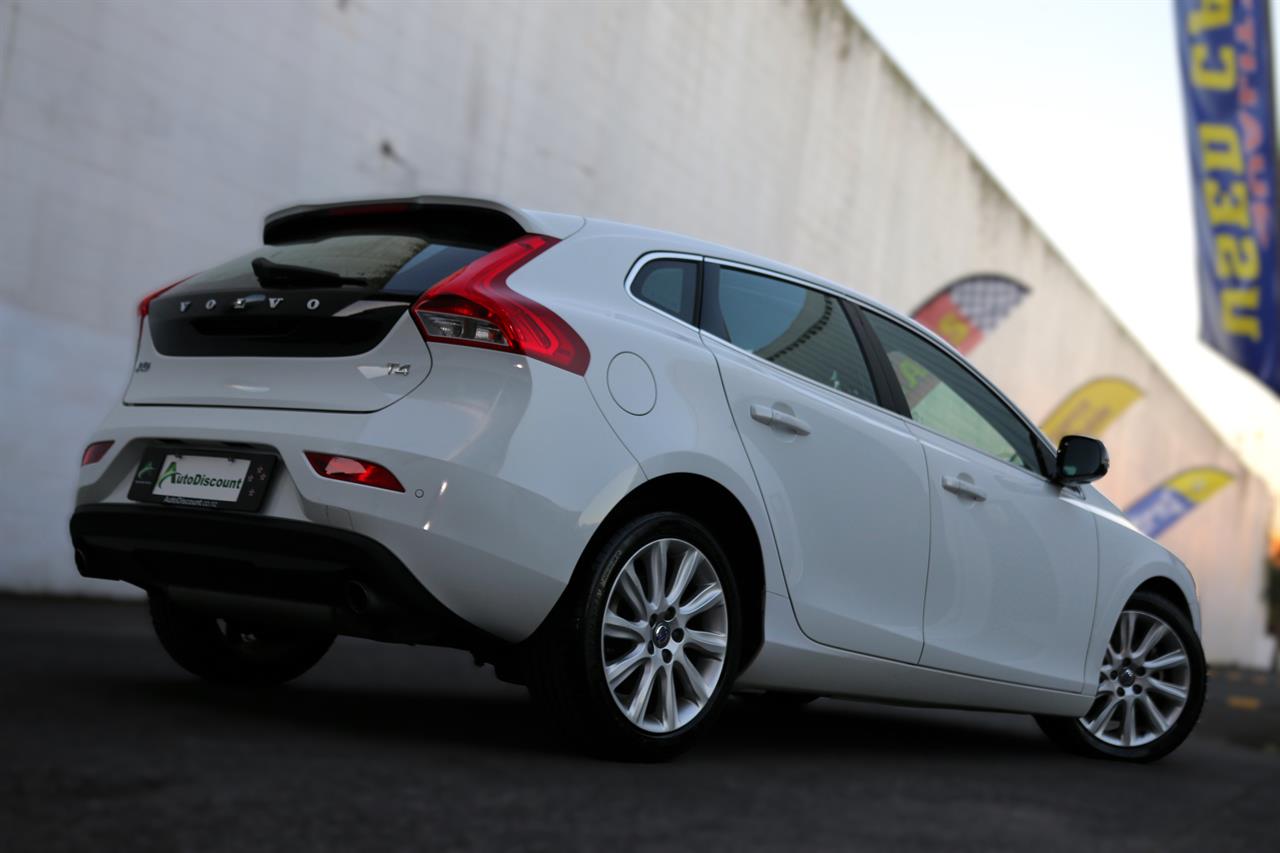 2015 Volvo V40