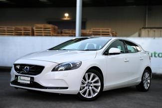 2015 Volvo V40 - Thumbnail