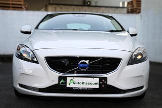 2015 Volvo V40 - Thumbnail