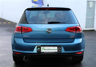 2014 Volkswagen Golf - Thumbnail