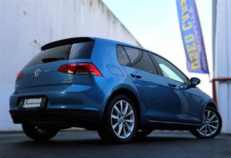 2014 Volkswagen Golf - Thumbnail