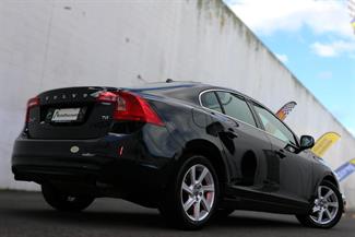 2015 Volvo S60 - Thumbnail