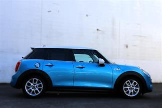 2014 Mini Cooper - Thumbnail